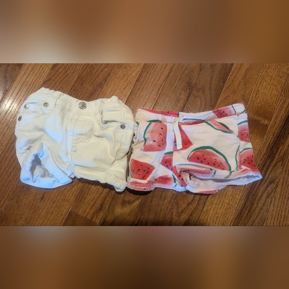 18 Month - Mix and Match shorts set - Picture 1 of 3